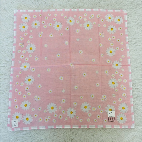 Elle Pink Floral Handkerchief/Bandana scarf size 17.5” - Picture 7 of 10